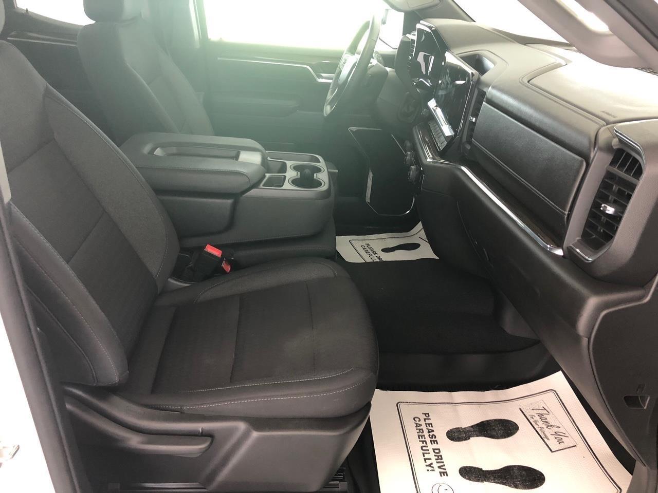 Chevrolet Silverado 1500 4WD Double Cab 147" LT w/1LT 2023