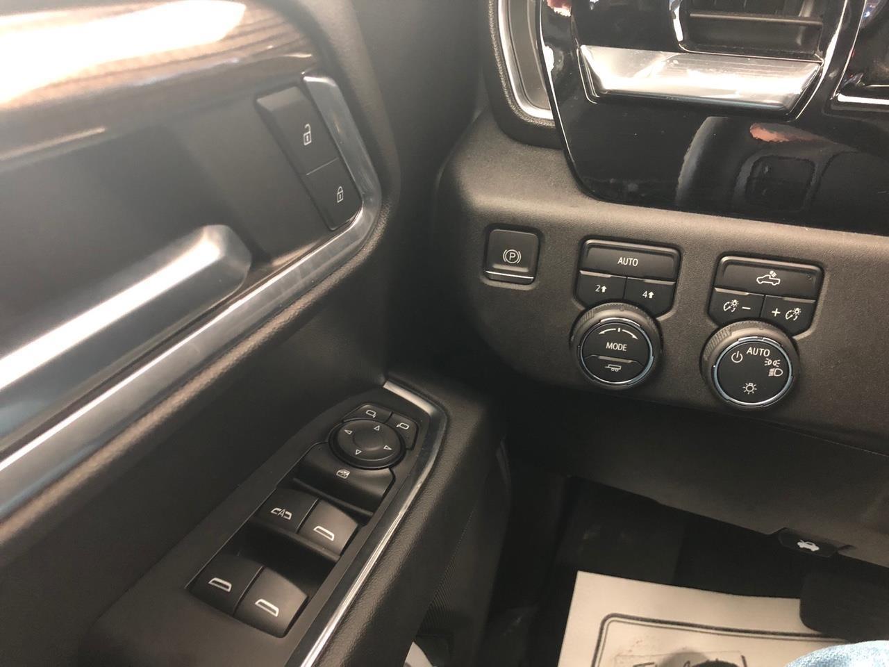 Chevrolet Silverado 1500 4WD Double Cab 147" LT w/1LT 2023