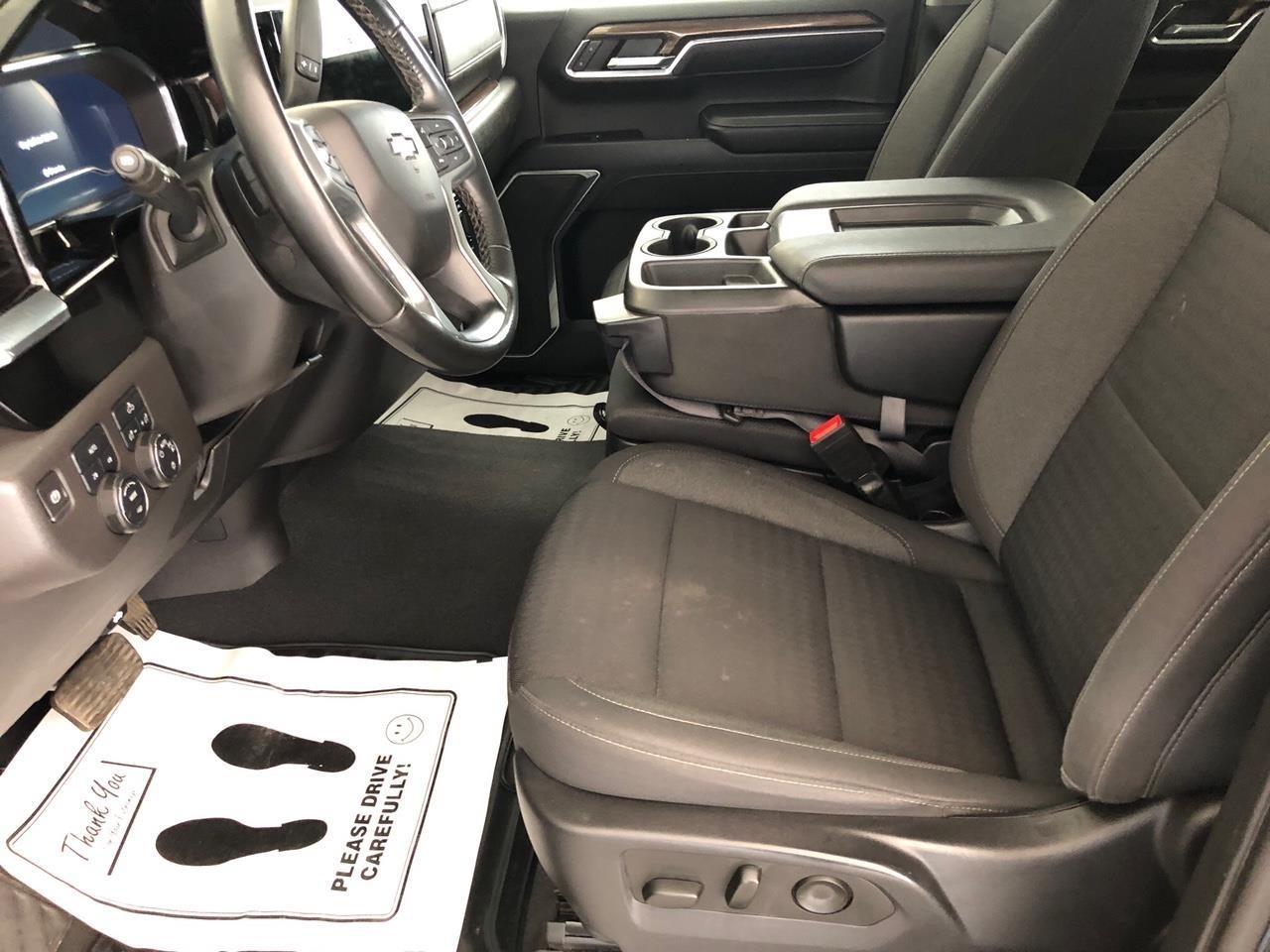 Chevrolet Silverado 1500 4WD Crew Cab 147" LT w/2FL 2023