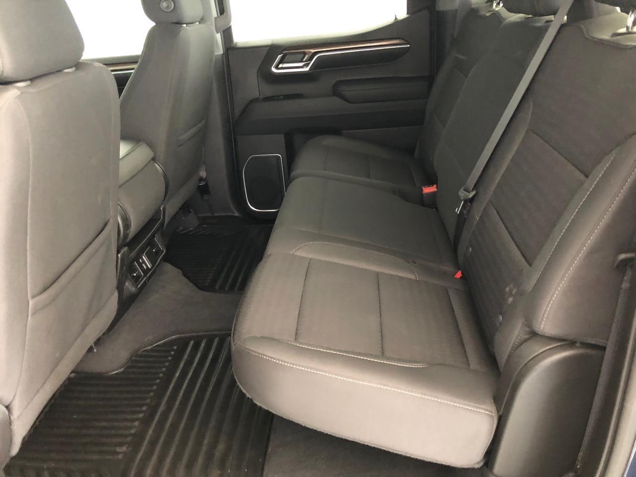 Chevrolet Silverado 1500 4WD Crew Cab 147" LT w/2FL 2023