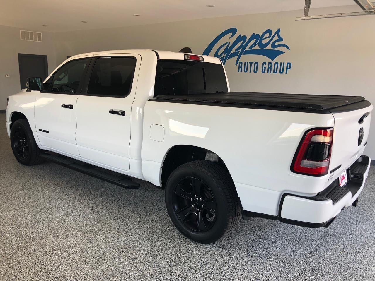 RAM 1500 Big Horn 4x4 Crew Cab 5'7" Box 2023