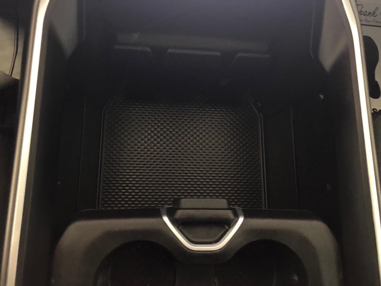 RAM 1500 Big Horn 4x4 Crew Cab 5'7" Box 2023