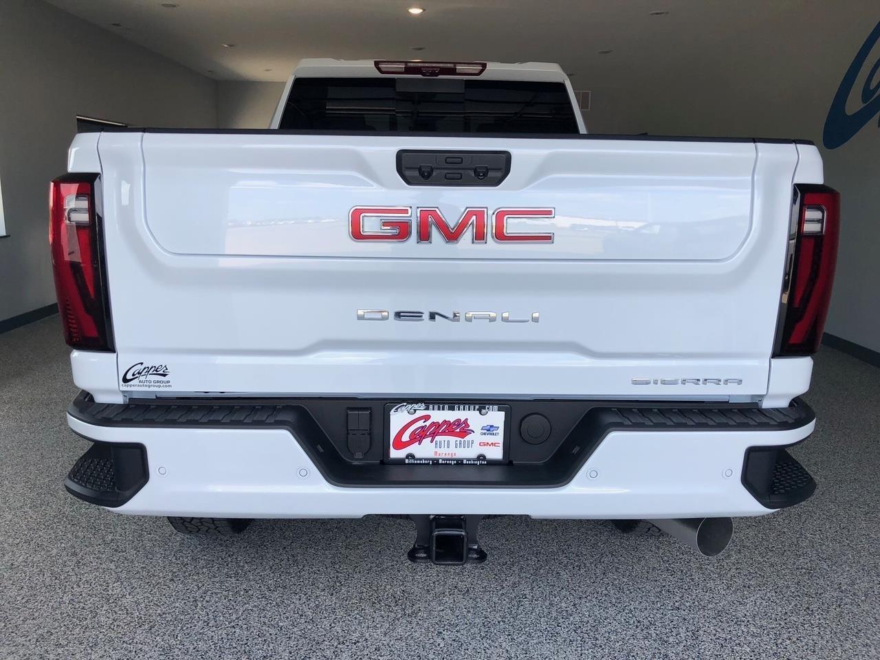 GMC Sierra 2500HD 4WD Crew Cab 159" Denali 2026