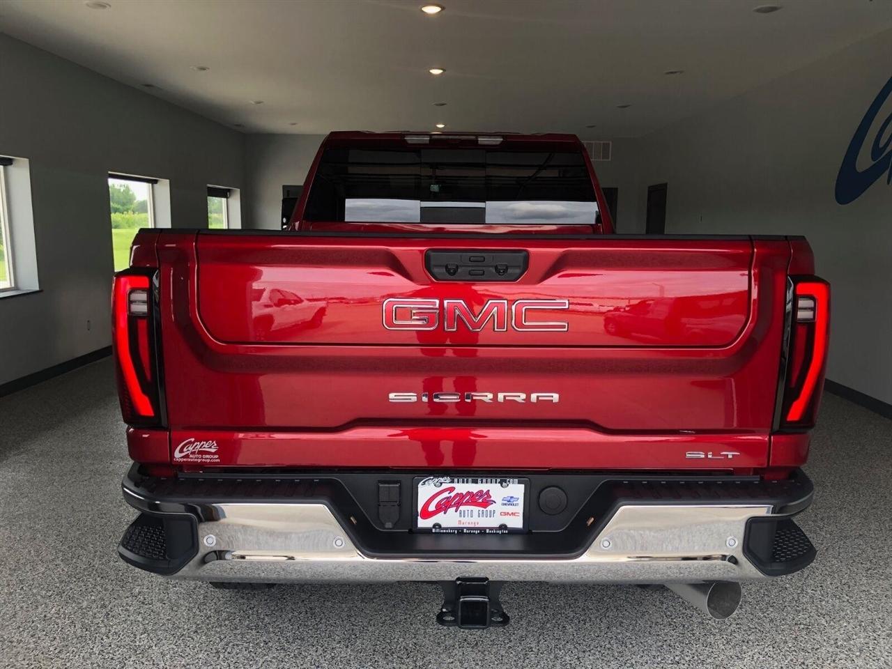 GMC Sierra 2500HD 4WD Crew Cab 159" SLT 2026