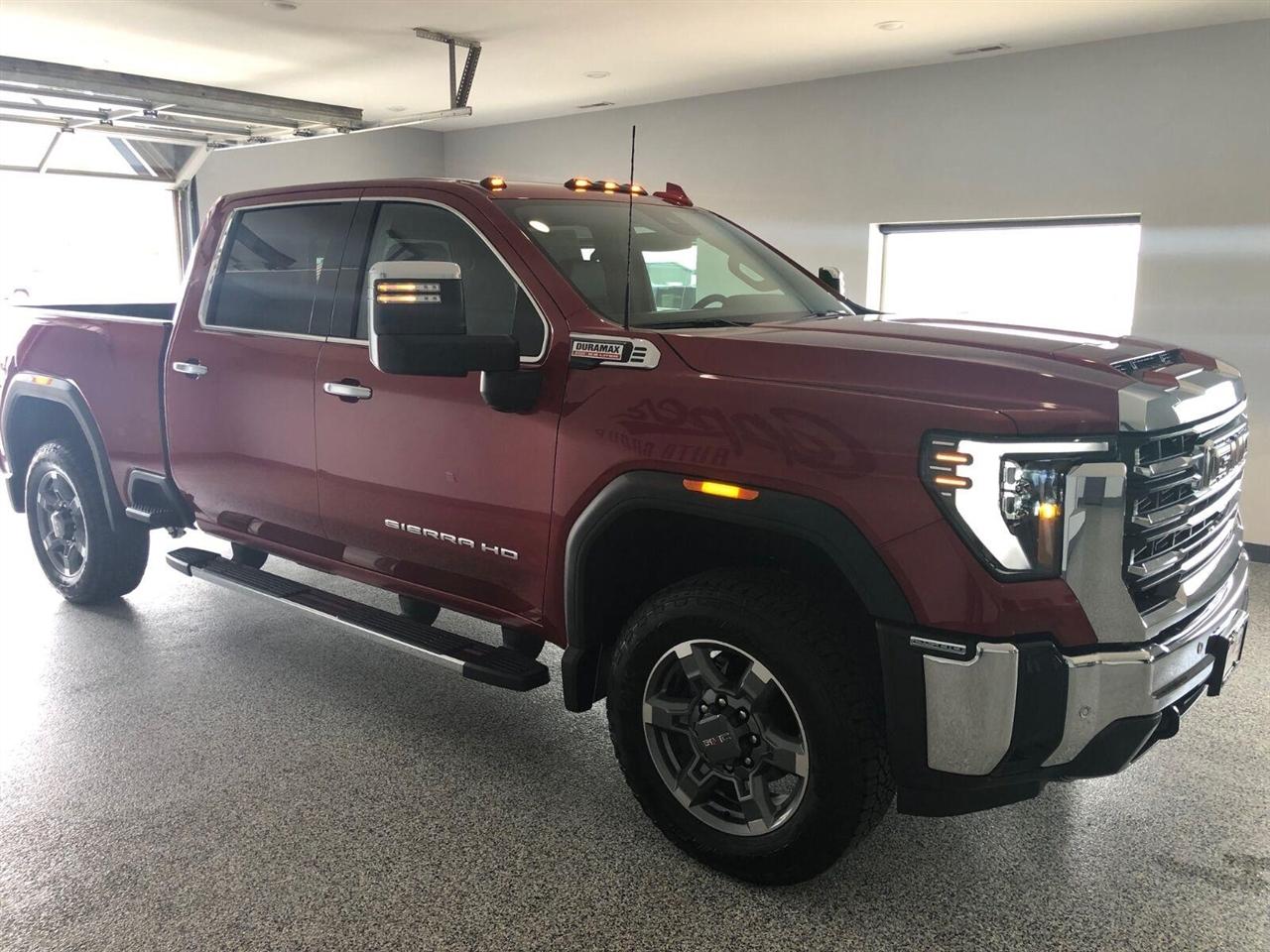 GMC Sierra 2500HD 4WD Crew Cab 159" SLT 2026