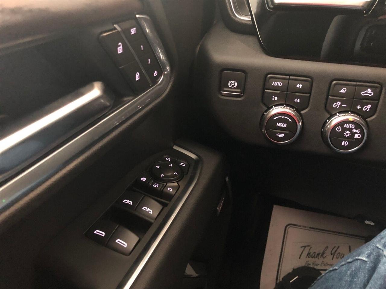 GMC Sierra 2500HD 4WD Crew Cab 159" SLT 2026