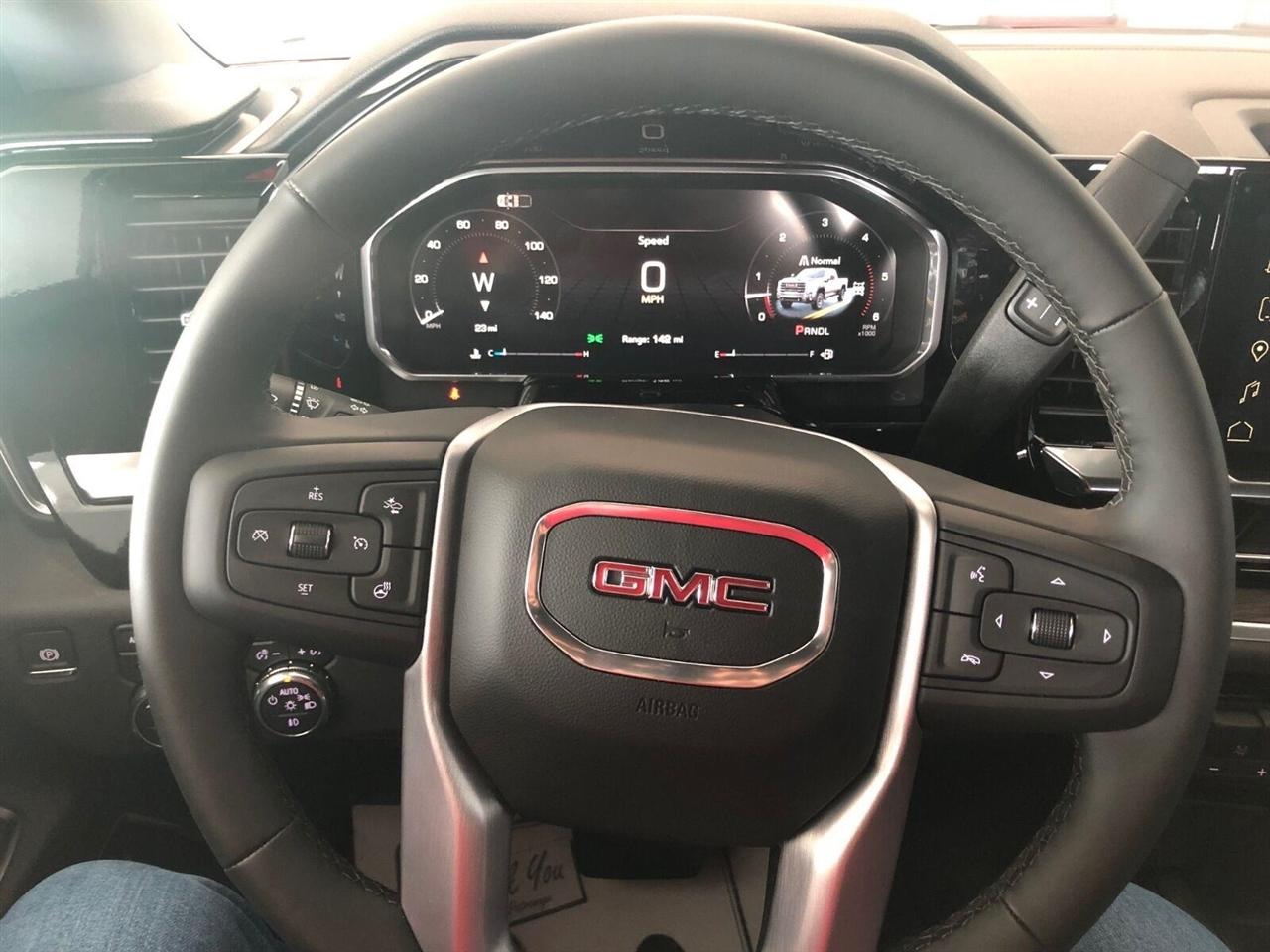 GMC Sierra 2500HD 4WD Crew Cab 159" SLT 2026