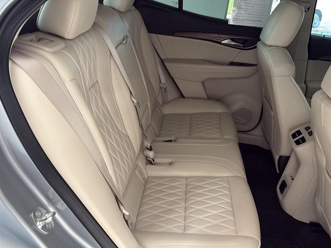 Buick Envision AWD 4dr Avenir 2023