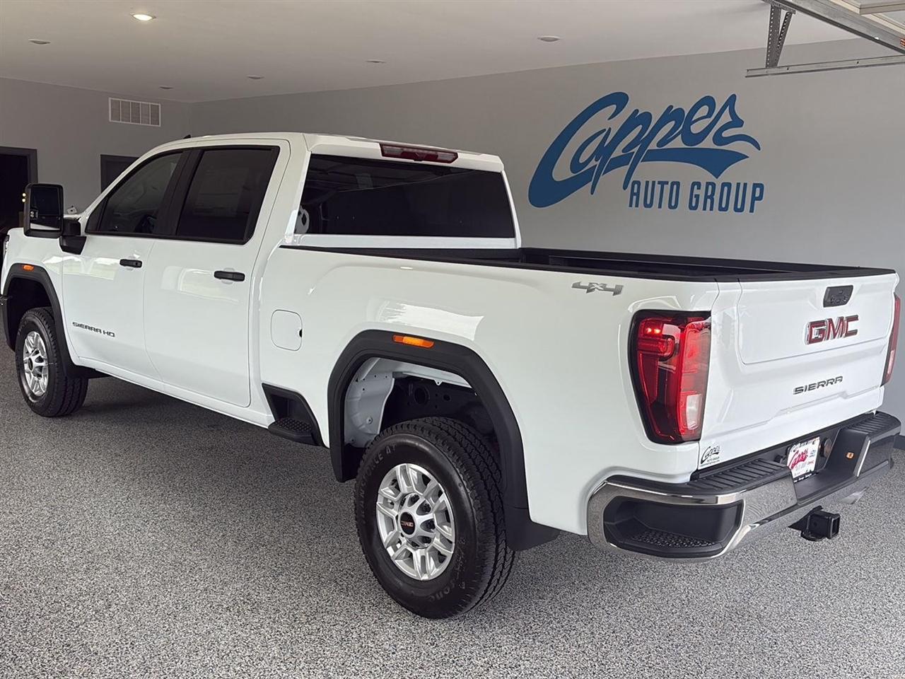 GMC Sierra 2500HD 4WD Crew Cab 159" Pro 2026