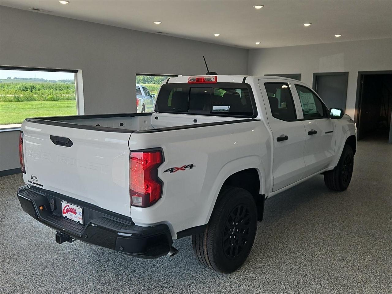 Chevrolet Colorado 4WD Crew Cab WT 2026