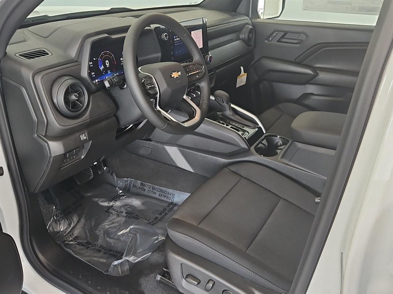 Chevrolet Colorado 4WD Crew Cab WT 2026
