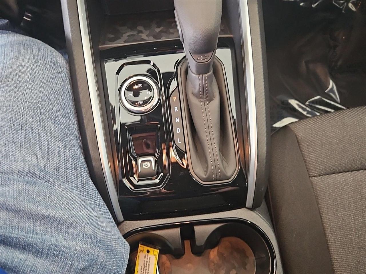 Chevrolet Colorado 4WD Crew Cab WT 2026