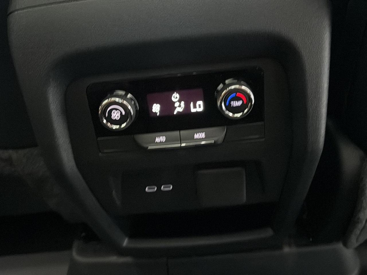 Chevrolet Traverse AWD 4dr Z71 2027