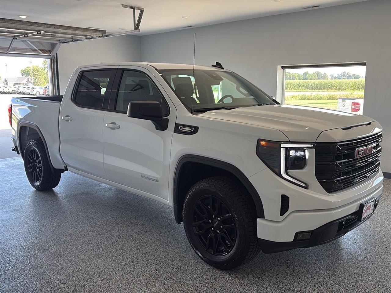 GMC Sierra 1500 4WD Crew Cab 147" Elevation w/3VL 2026