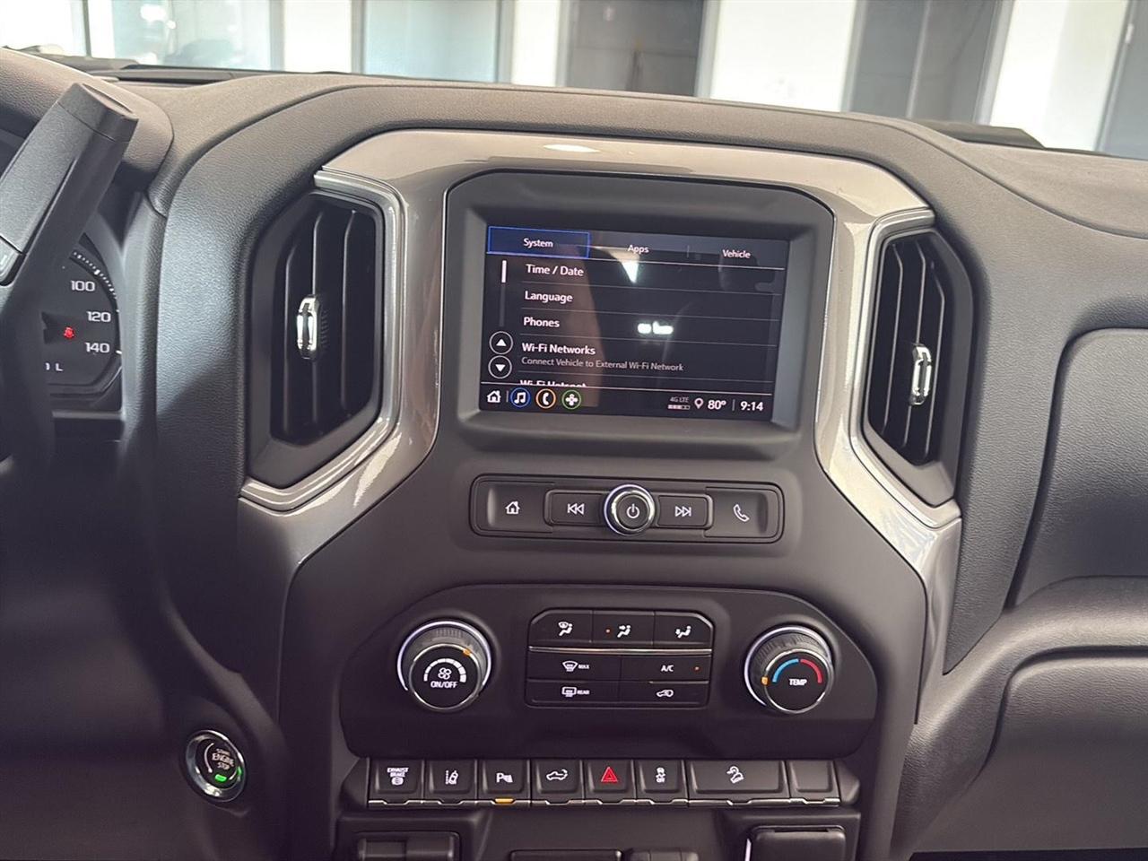 Chevrolet Silverado 2500HD 4WD Crew Cab 159" Custom 2026