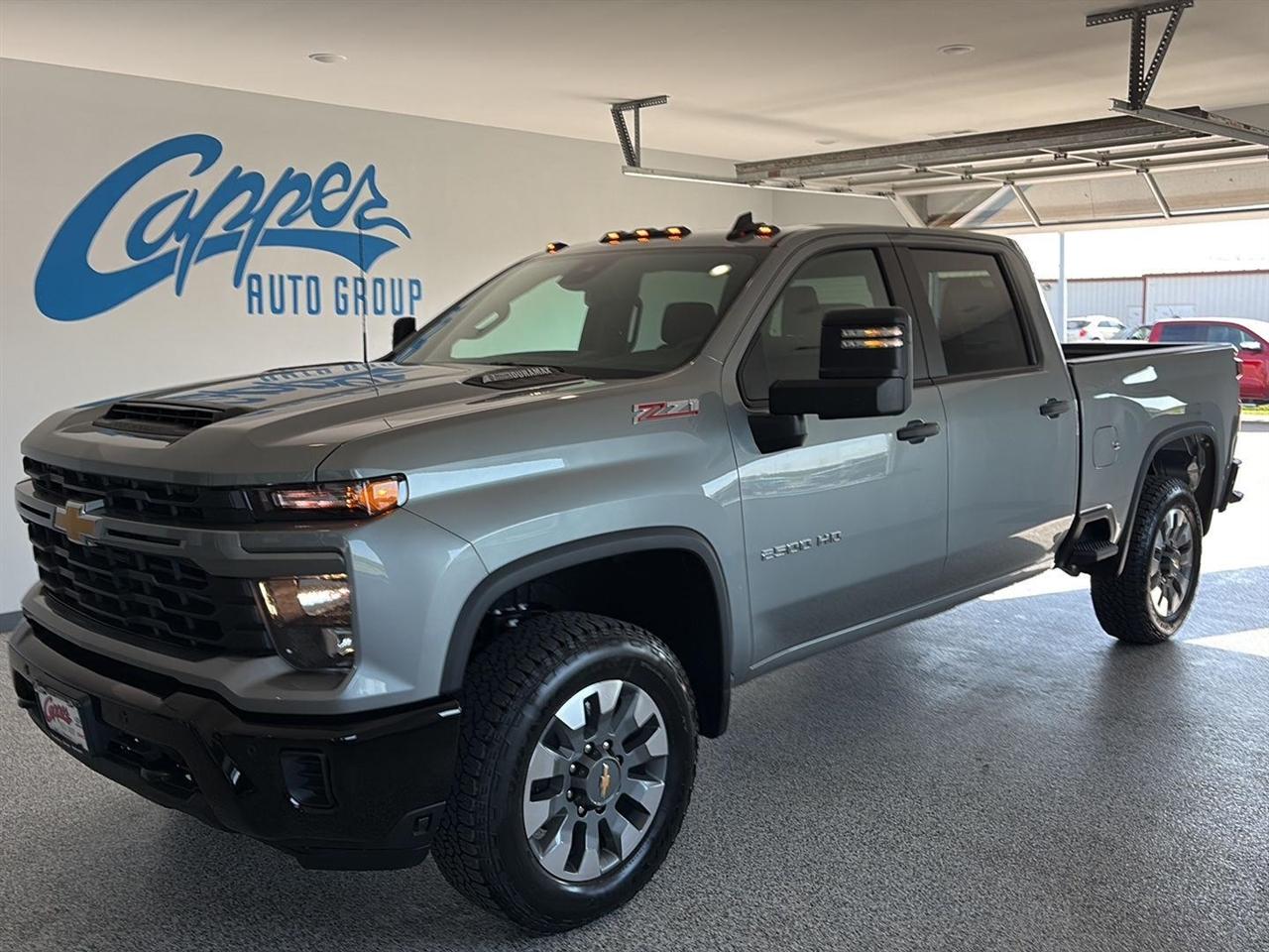 2026 Chevrolet Silverado 2500HD 4WD Crew Cab 159" Custom