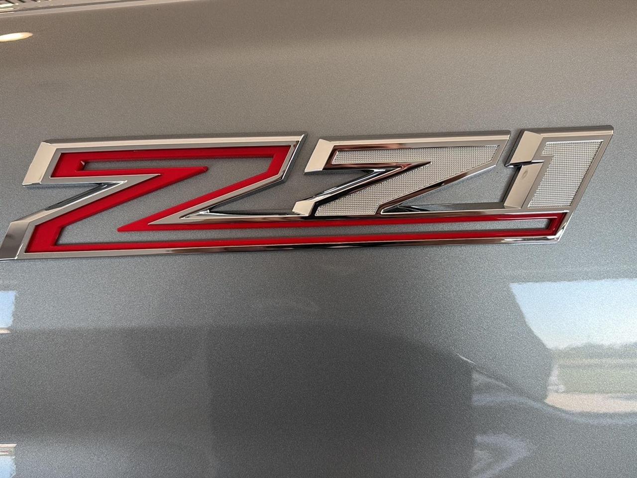 Chevrolet Silverado 2500HD 4WD Crew Cab 159" Custom 2026