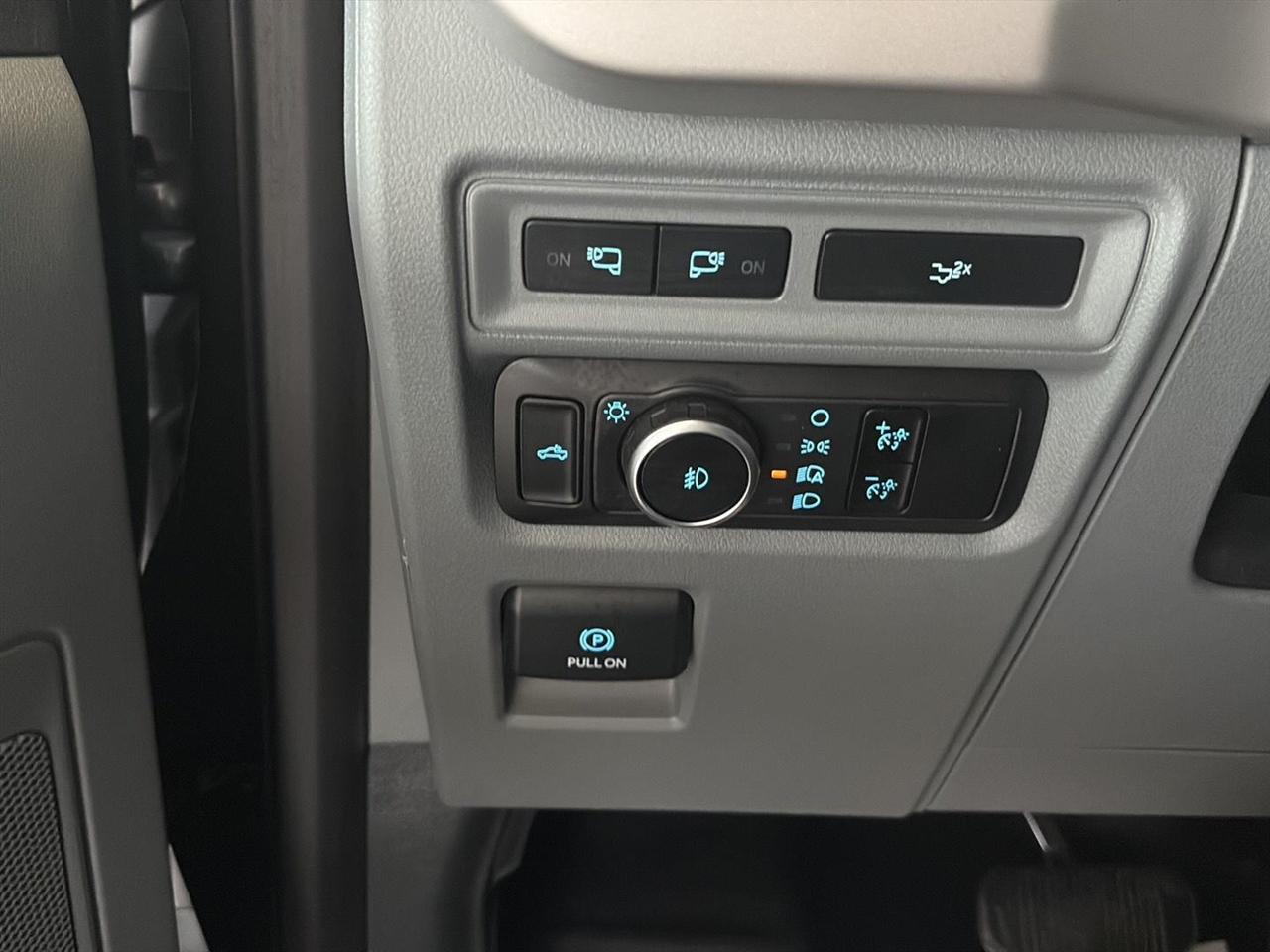 Ford F-150 King Ranch 4WD SuperCrew 5.5' Box 2023