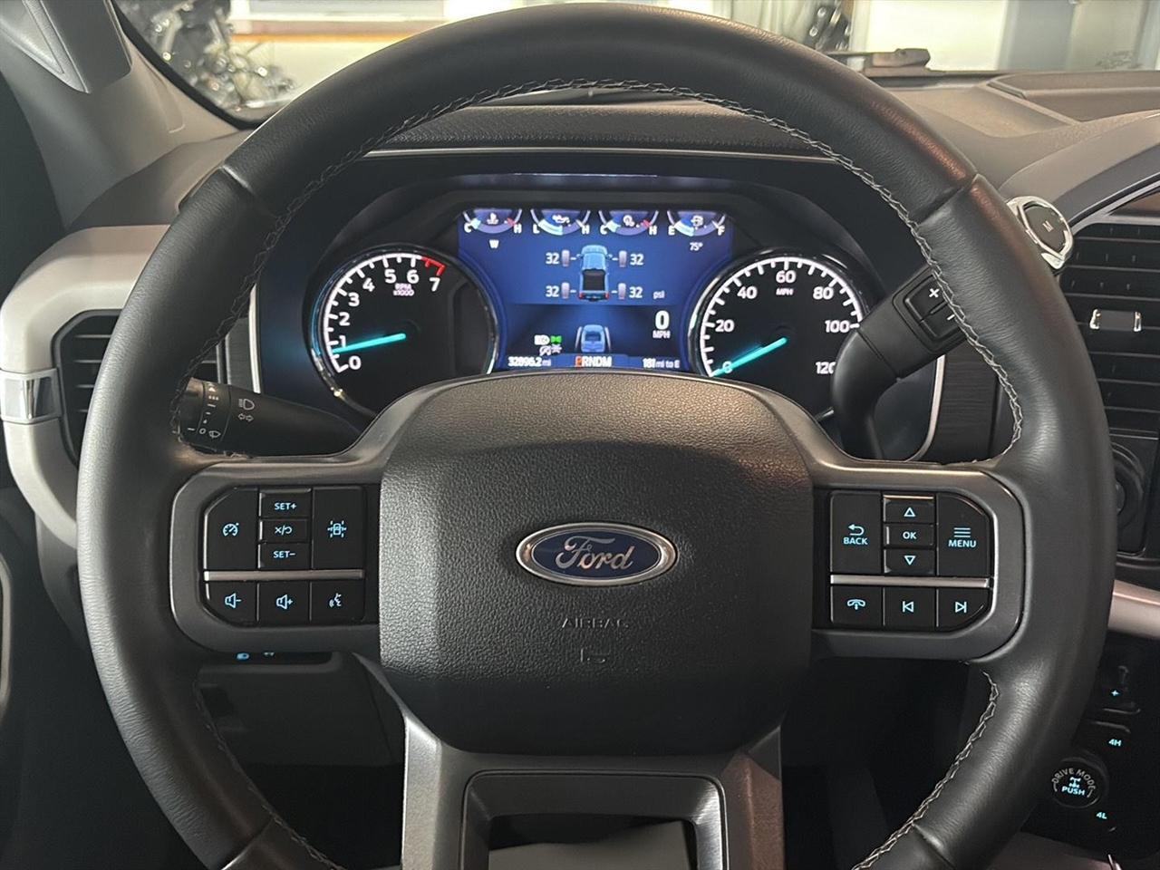 Ford F-150 King Ranch 4WD SuperCrew 5.5' Box 2023