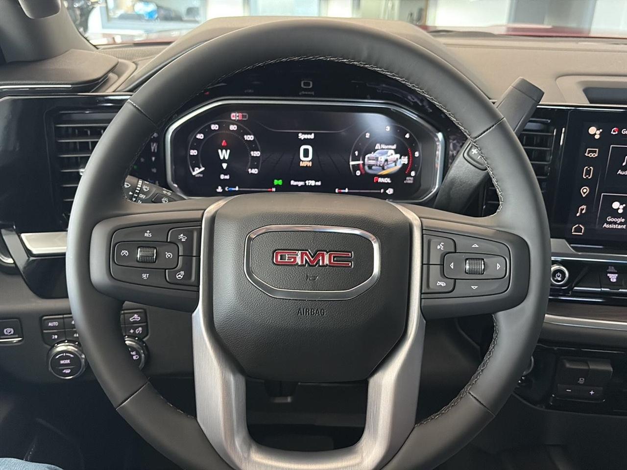 GMC Sierra 2500HD 4WD Crew Cab 159" SLT 2026