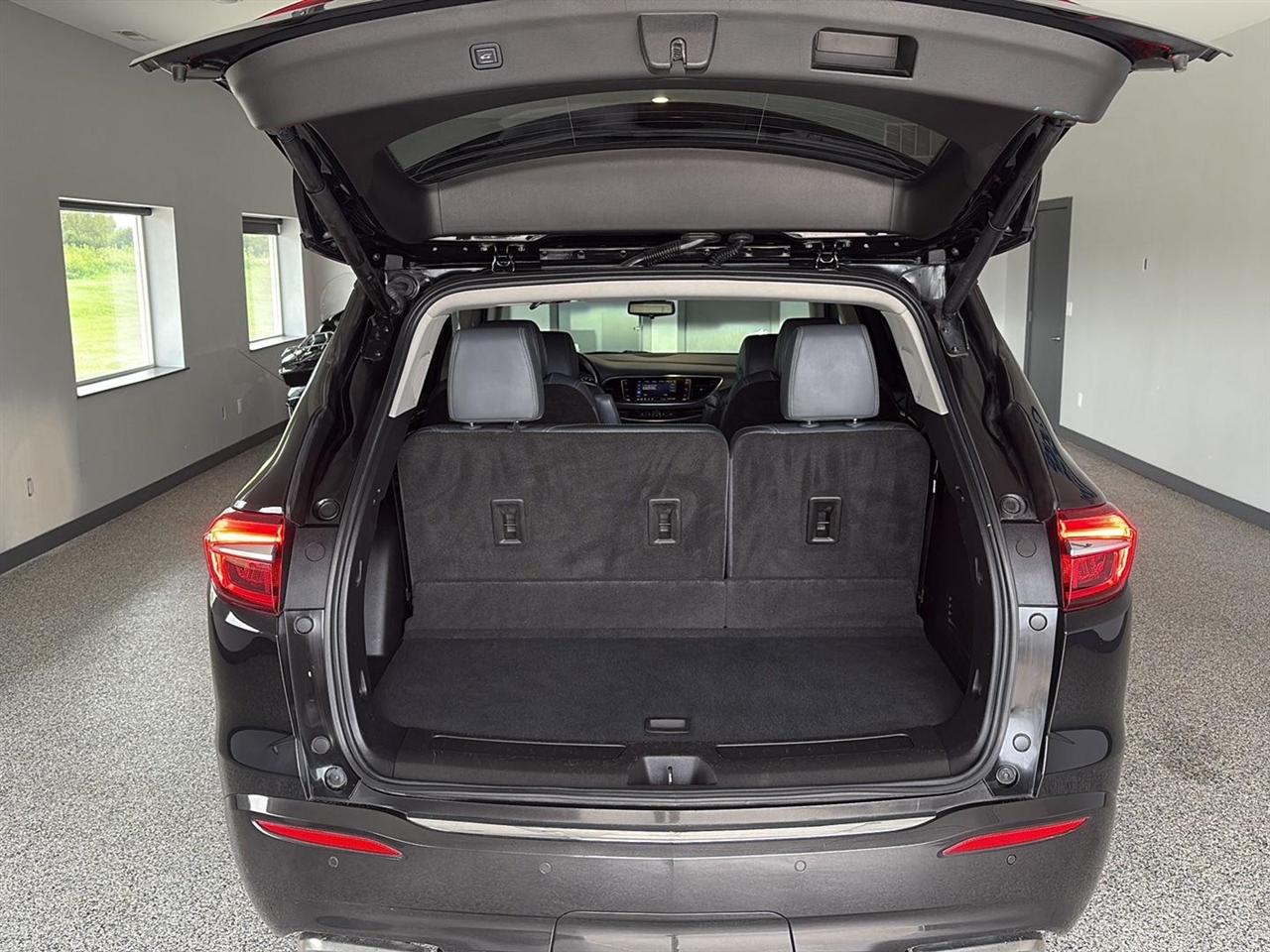 Buick Enclave AWD 4dr Premium 2021