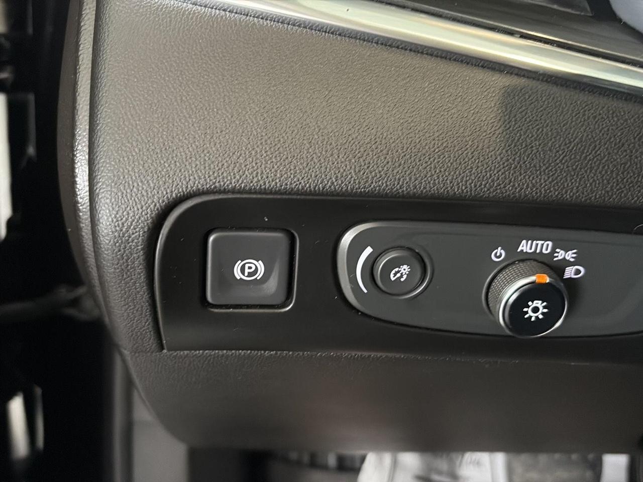 Buick Enclave AWD 4dr Premium 2021