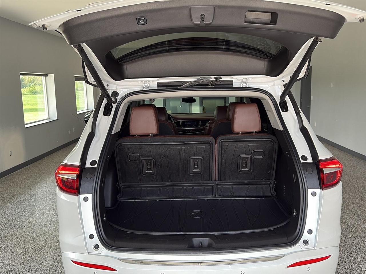 Buick Enclave AWD 4dr Avenir 2021