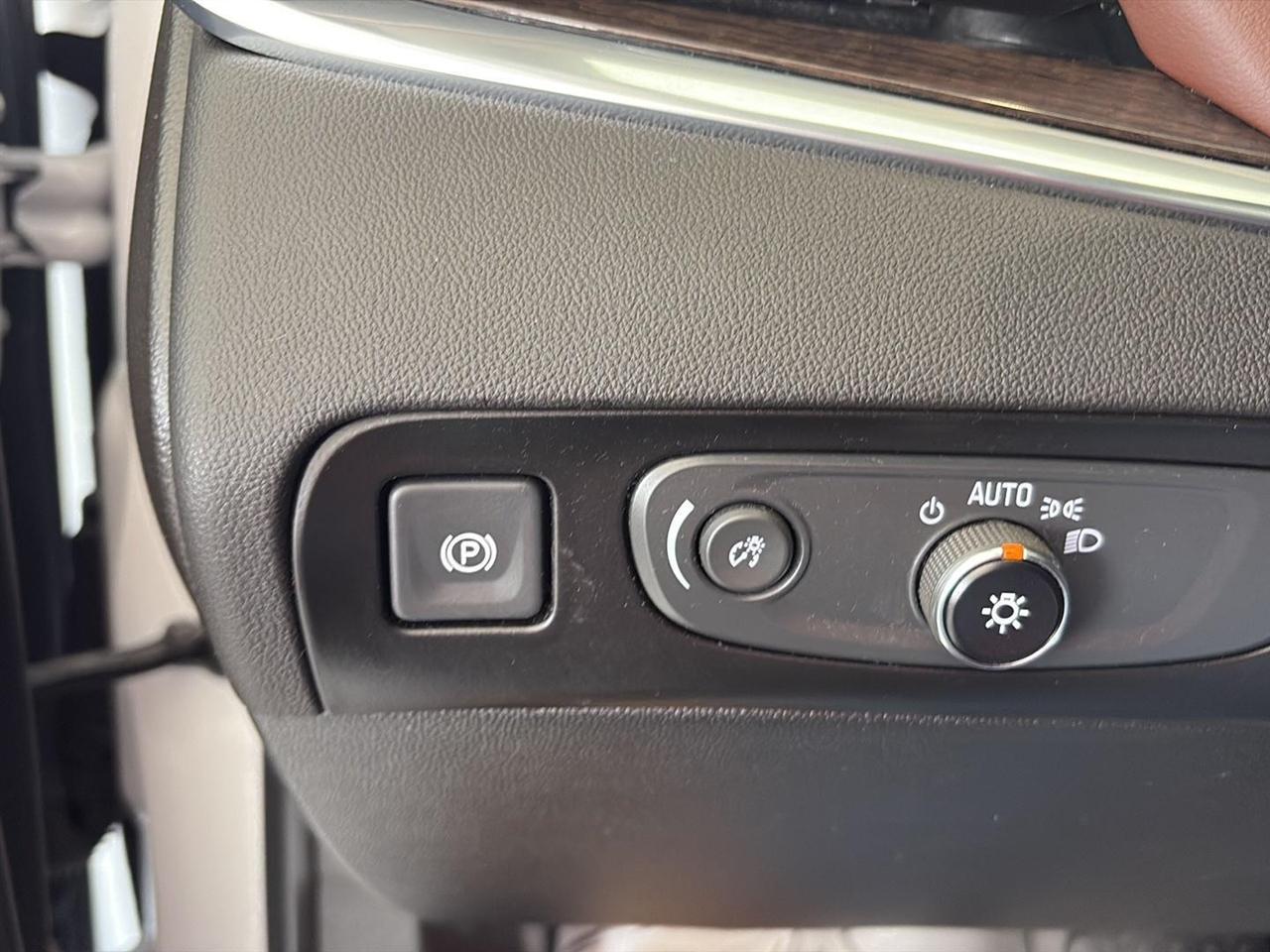 Buick Enclave AWD 4dr Avenir 2021