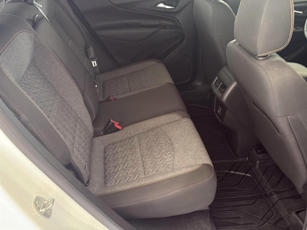 Chevrolet Equinox AWD 4dr LT w/1LT 2023