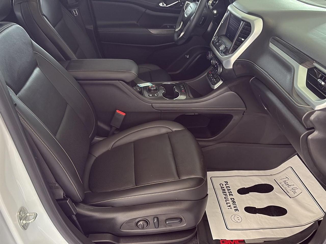 GMC Acadia AWD 4dr SLT 2023
