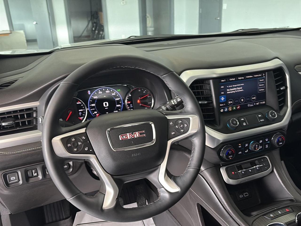 GMC Acadia AWD 4dr SLT 2023