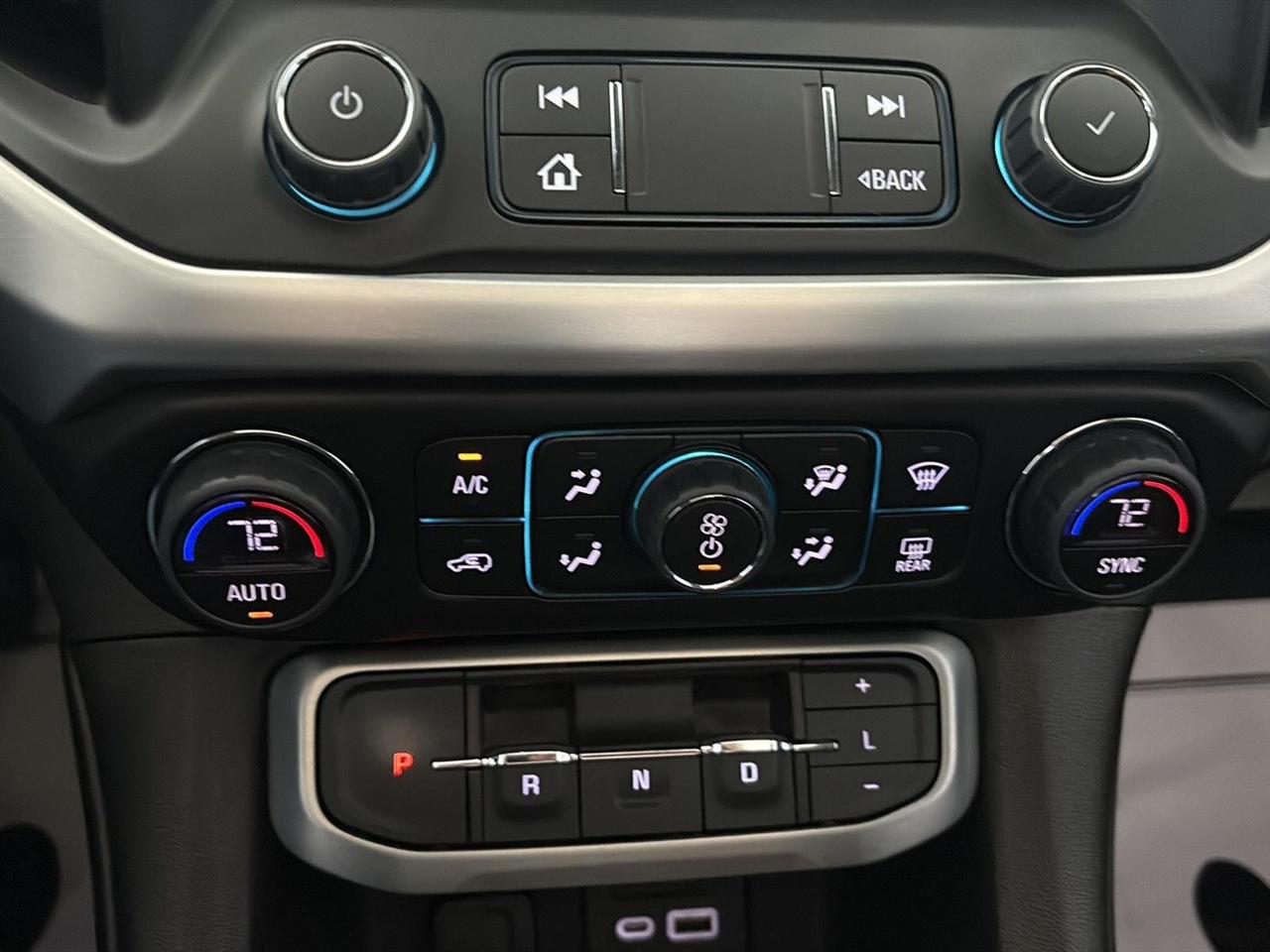 GMC Acadia AWD 4dr SLT 2023