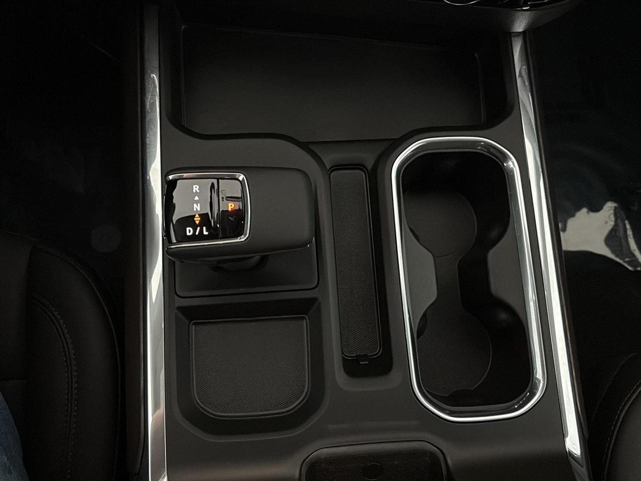 GMC Sierra 1500 4WD Crew Cab 147" SLT 2026