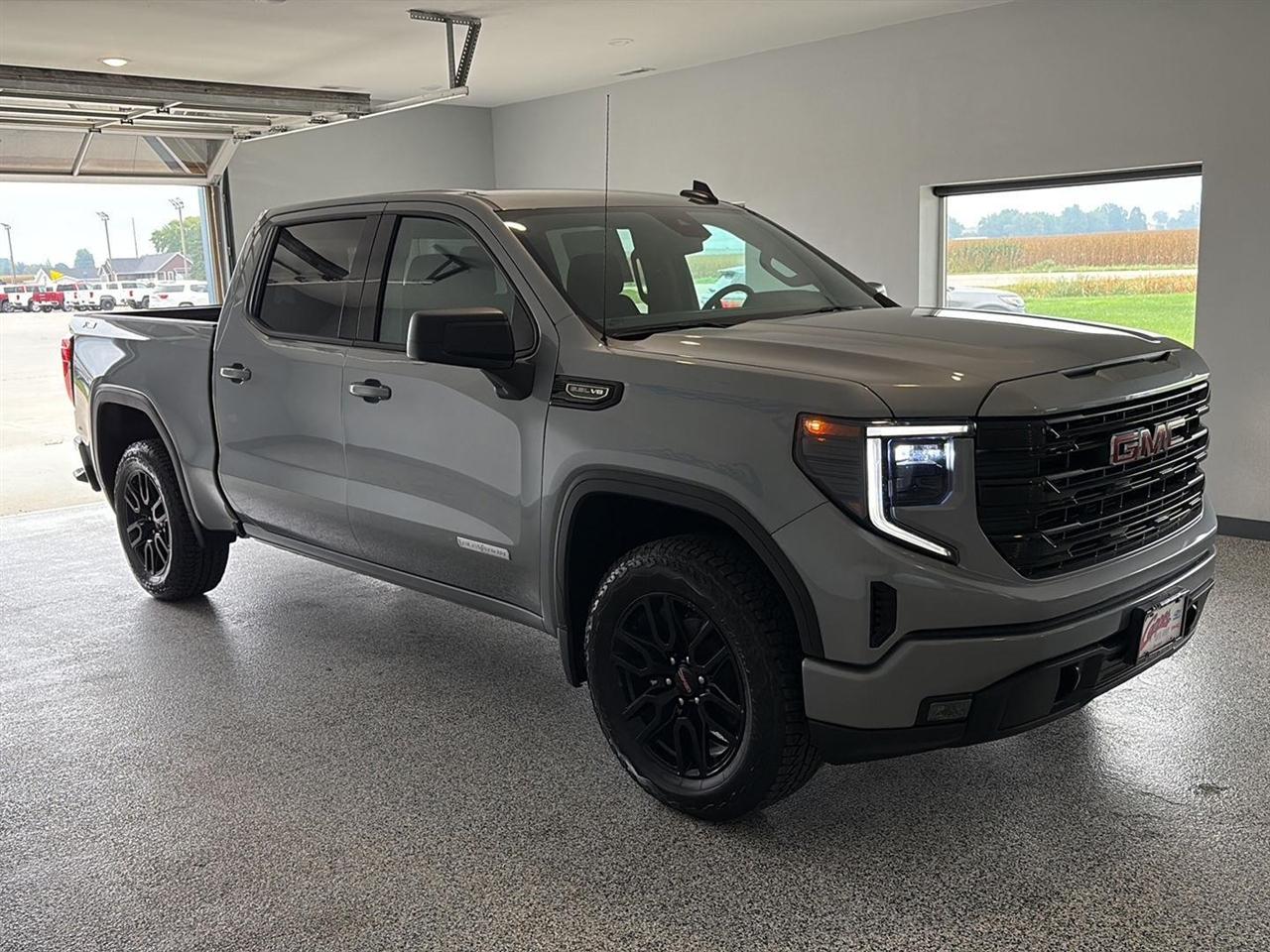 GMC Sierra 1500 4WD Crew Cab 147" Elevation w/3SB 2026