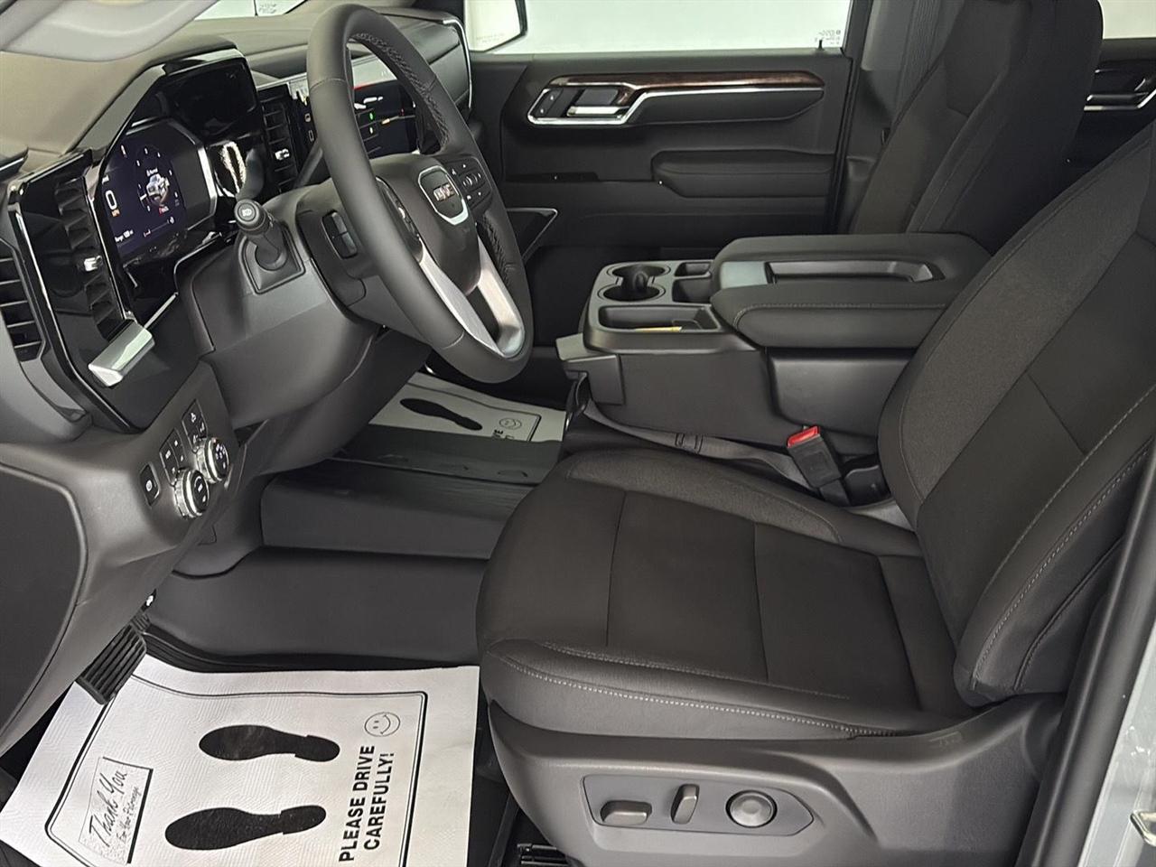 GMC Sierra 1500 4WD Crew Cab 147" Elevation w/3SB 2026