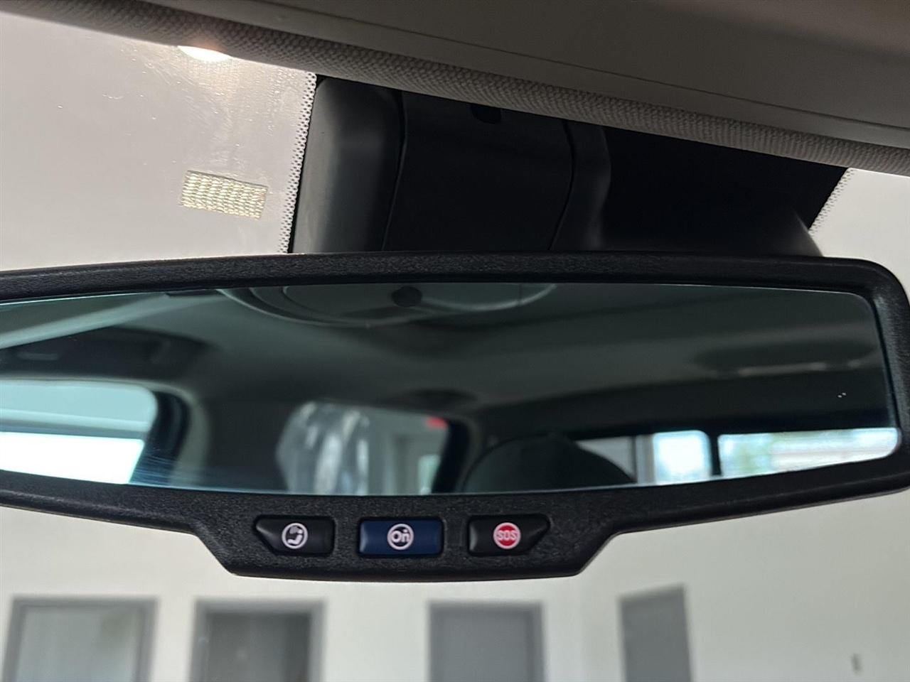 GMC Sierra 1500 4WD Crew Cab 143.5" SLT 2018