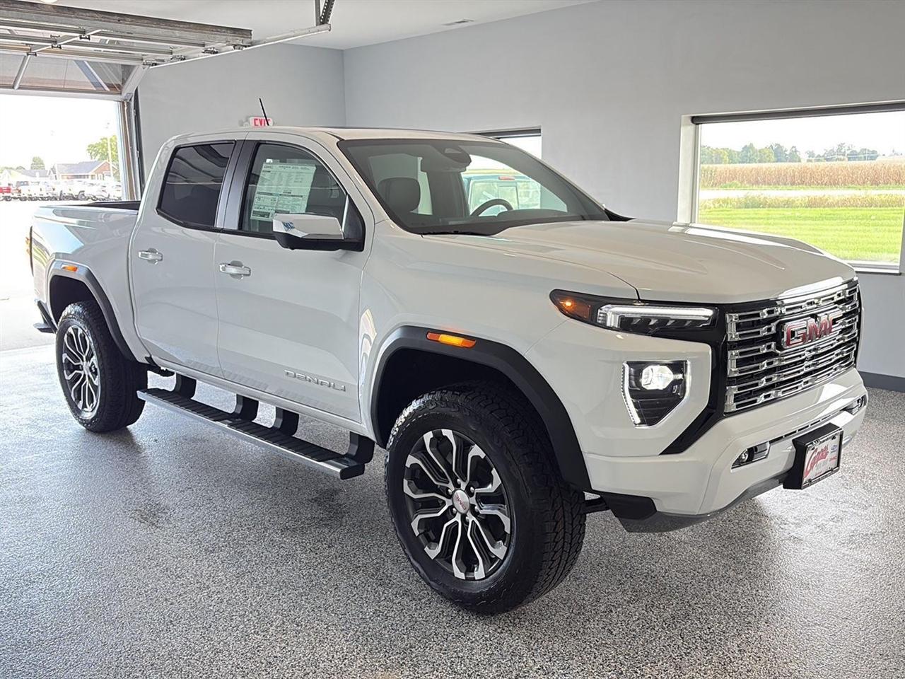 GMC Canyon 4WD Crew Cab Denali 2026