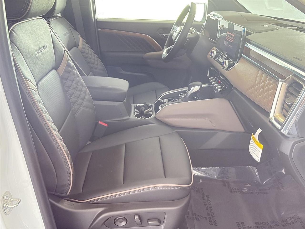 GMC Canyon 4WD Crew Cab Denali 2026