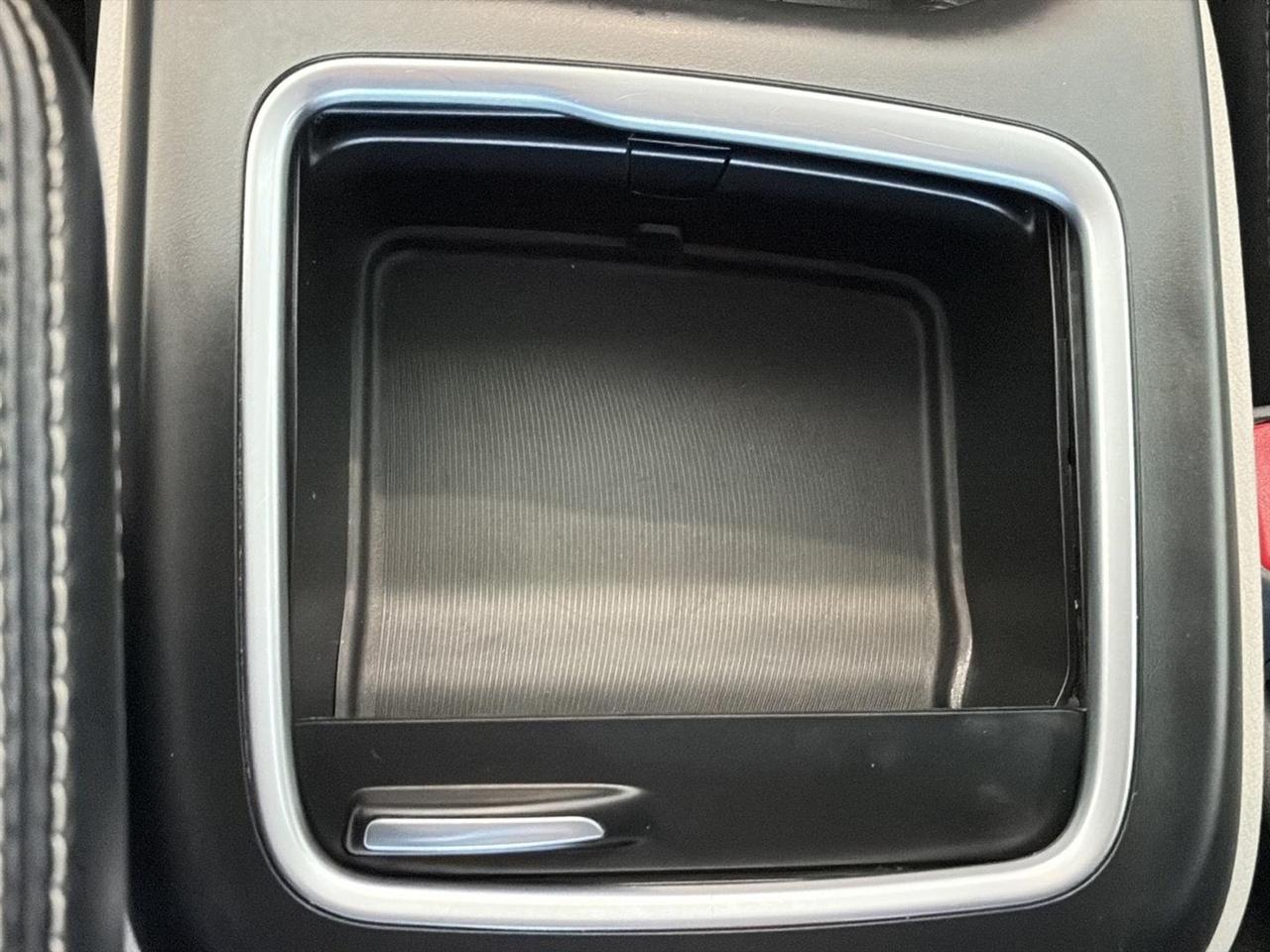 Chrysler Pacifica Touring L FWD 2023