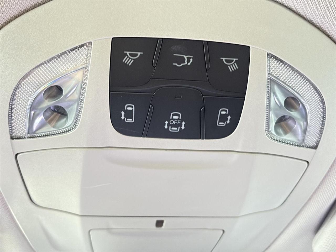 Chrysler Pacifica Touring L FWD 2023