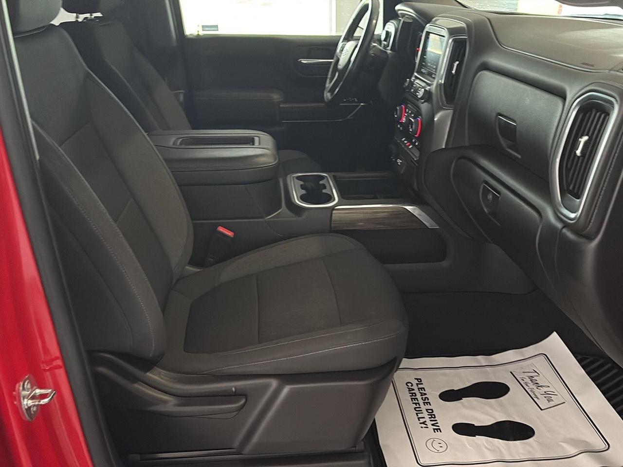Chevrolet Silverado 1500 4WD Double Cab 147" RST 2021