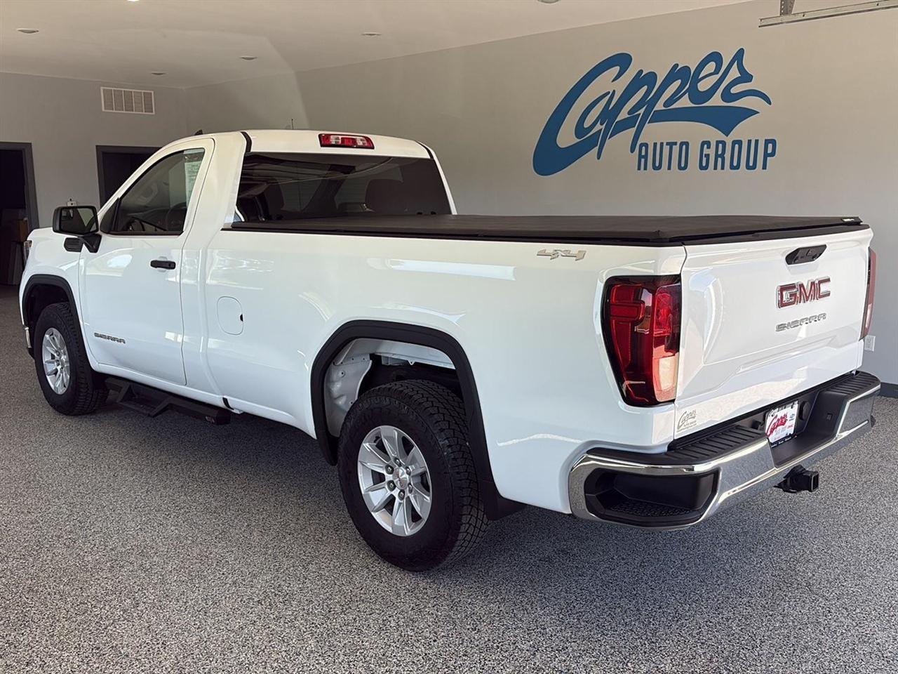 GMC Sierra 1500 4WD Reg Cab 140" Pro 2025