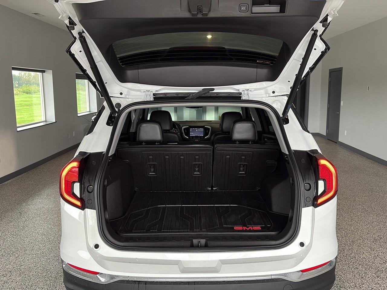 GMC Terrain AWD 4dr SLT 2023