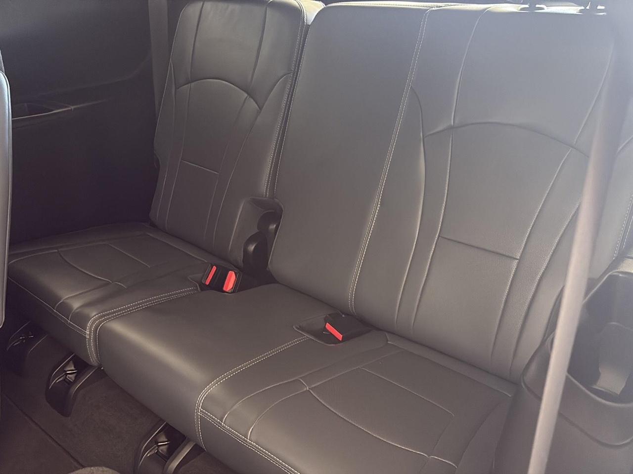 Buick Enclave AWD 4dr Premium 2023