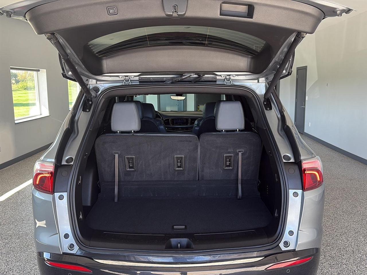 Buick Enclave AWD 4dr Premium 2023