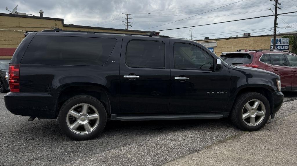 Chevrolet Suburban  2014