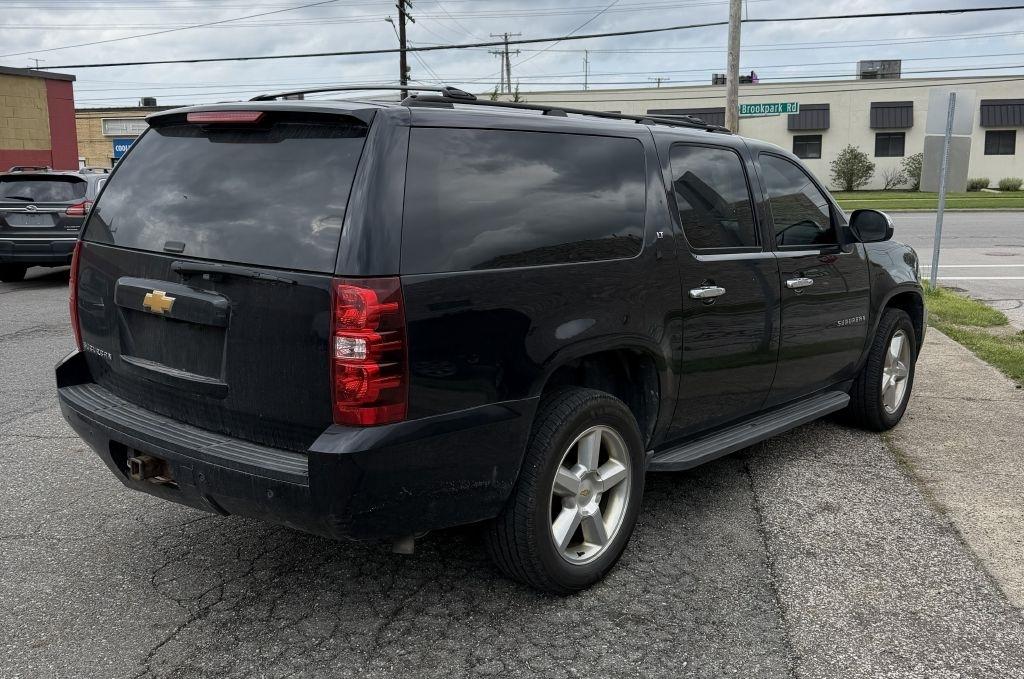 Chevrolet Suburban  2014