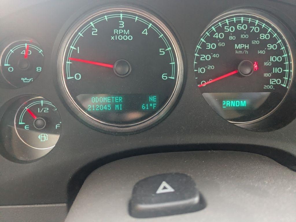Chevrolet Suburban  2014