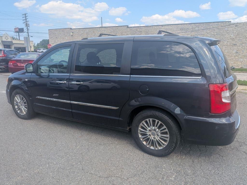 Chrysler Town & Country  2014