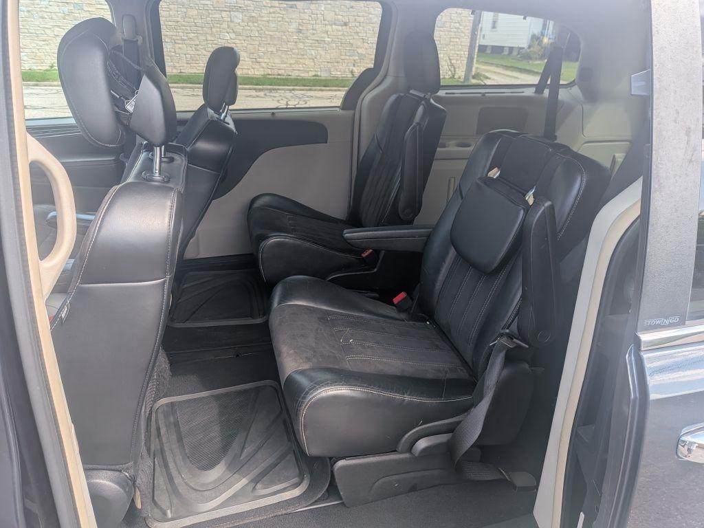 Chrysler Town & Country  2014